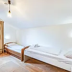 Zeitlos By Interhome * ريفينتيز