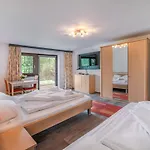 Zeitlos By Interhome