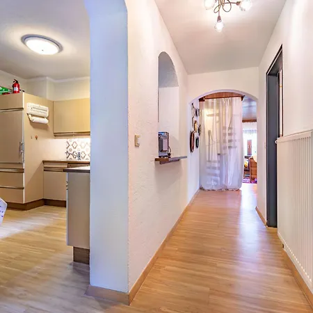 Zeitlos By Interhome *